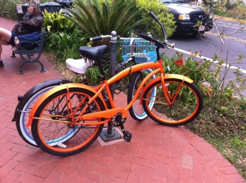 2 fancy bikes spotted on State St